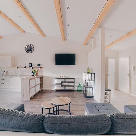 Grosse Ferienwohnung Mit Balkon Und Perfekter Lage Eggenthal 外观 照片