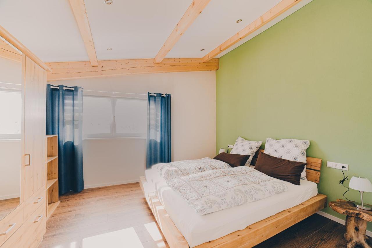 Grosse Ferienwohnung Mit Balkon Und Perfekter Lage Eggenthal 外观 照片
